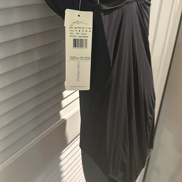 🌸🌸NWT Gottex One piece black bathing suit with Goldtone across the front. - Picture 6 of 7